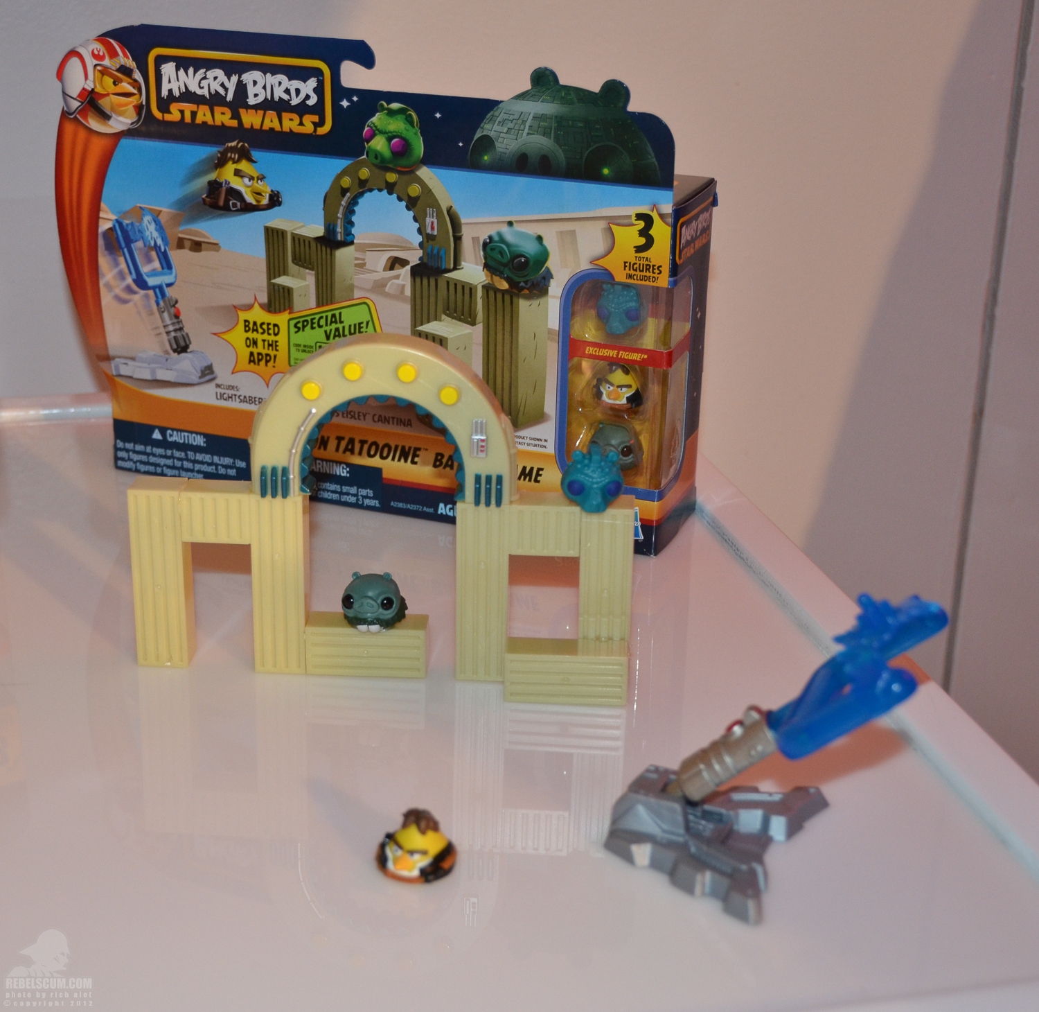 Star_Wars_Angry_Birds_Hasbro_NYCC-04.jpg