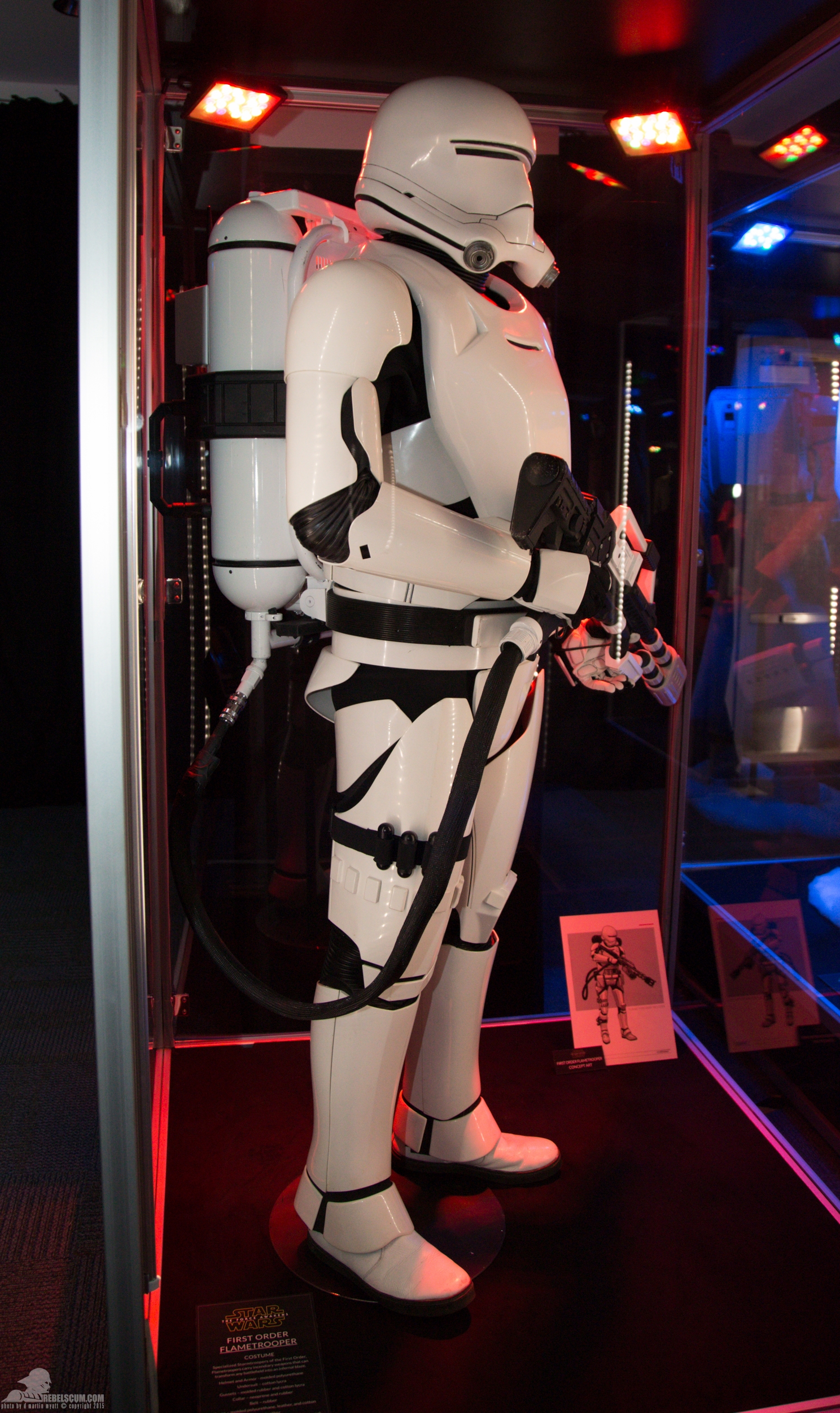 Star-Wars-Celebration-Anaheim-2015-The-Force-Awakens-088.jpg