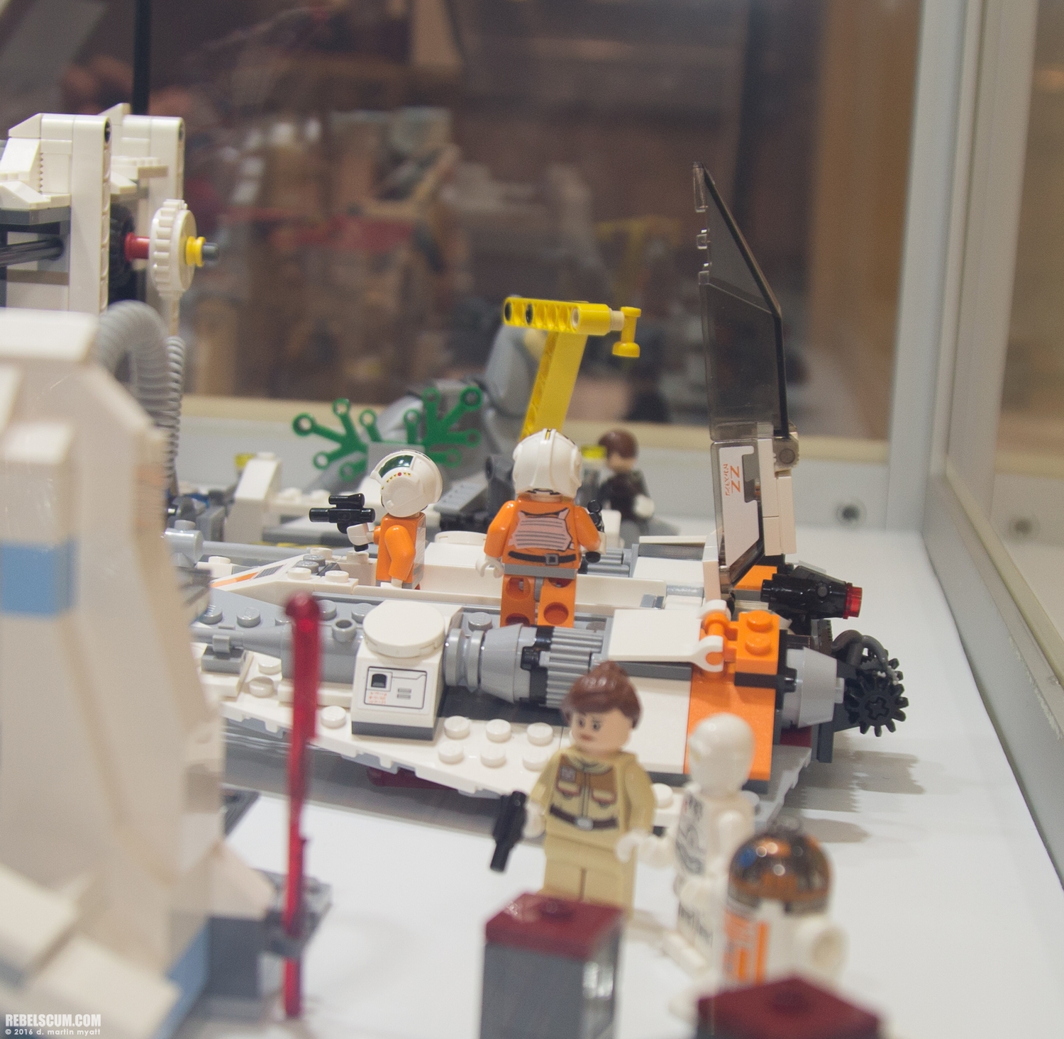 LEGO-2015-International-Toy-Fair-Star-Wars-134.jpg