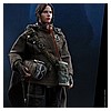 Hot-Toys-MMS405-Jyn-Erso-Deluxe-Collectible-Figure-010.jpg