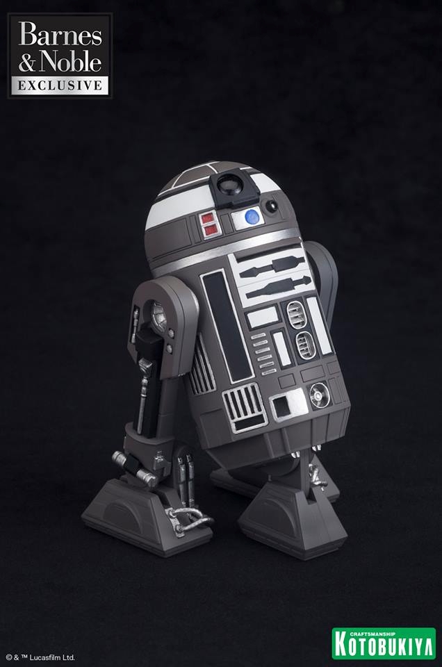 kotobukiya-r2-q2-artfx-plus-statue-barnes-and-noble-exclusive-100416-006.jpg