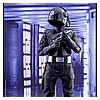 Hot-Toys-MMS413-Star-Wars-A-New-Hope-Death Star-Gunner-002.jpg