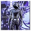 Hot-Toys-MMS413-Star-Wars-A-New-Hope-Death Star-Gunner-003.jpg