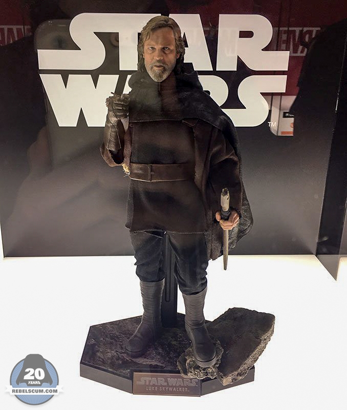 Hot-Toys-Tokyo-Comic-Con-Star-Wars-007.jpg