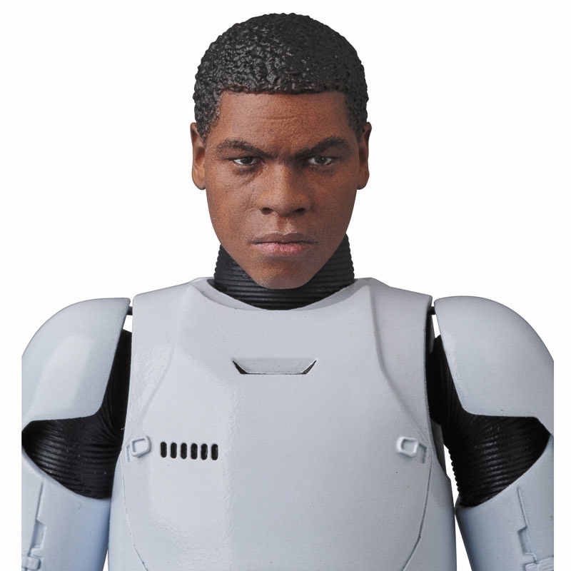 Medicom-MAFEX-Star-Wars-The-Force-Awakens-Finn-FN-2187-007.jpg