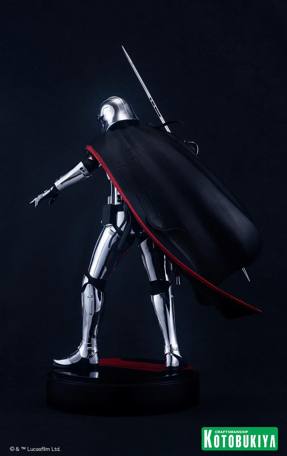 Kotobukiya-The-Last-Jedi-Captain-Phasma-ARTFX-Statue-003.jpg