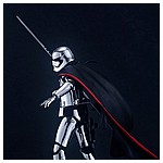 Kotobukiya-The-Last-Jedi-Captain-Phasma-ARTFX-Statue-004.jpg