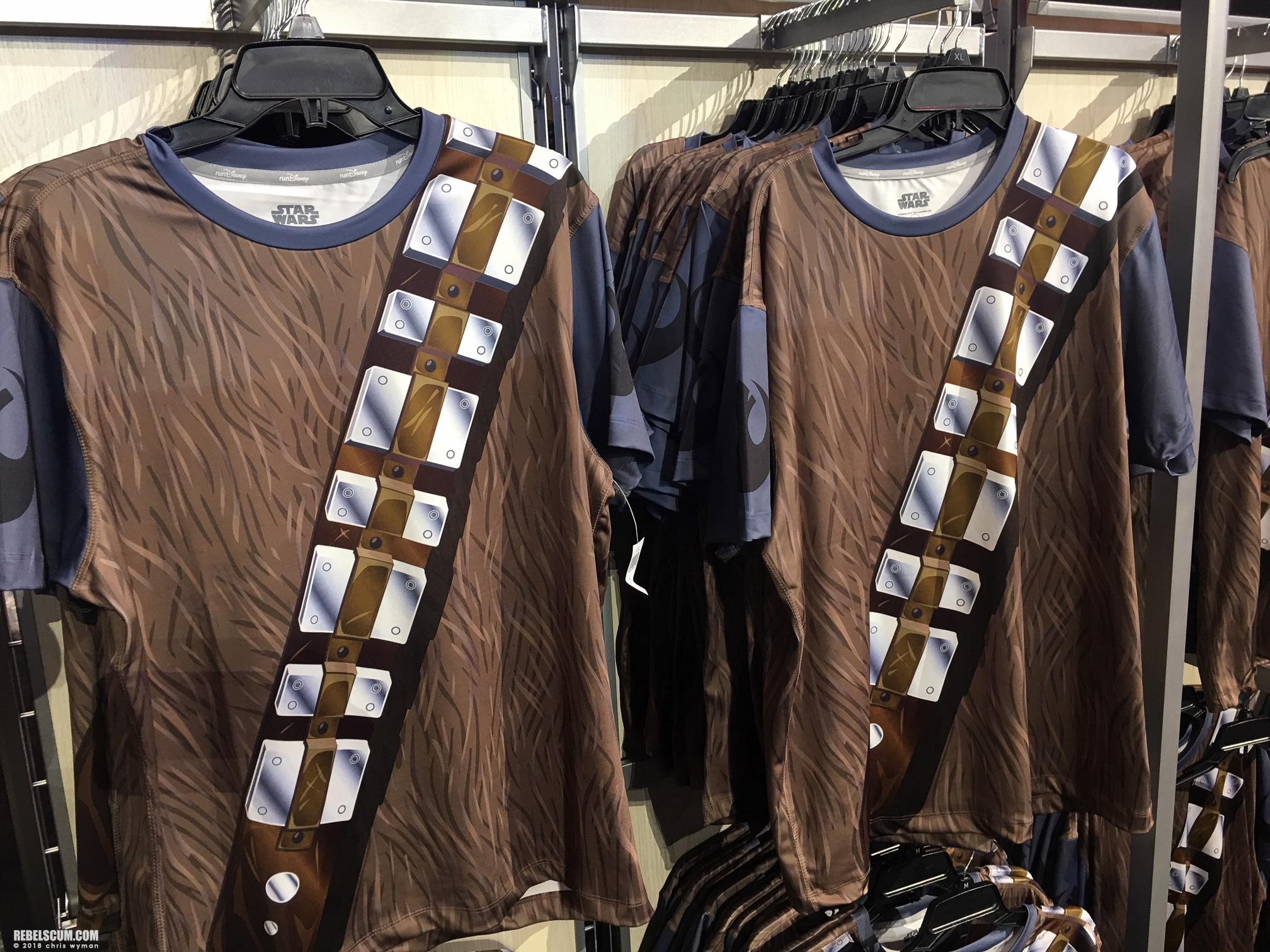 Star-Wars-Half-Marathon-The-Dark-Side-exclusives-products-056.jpg