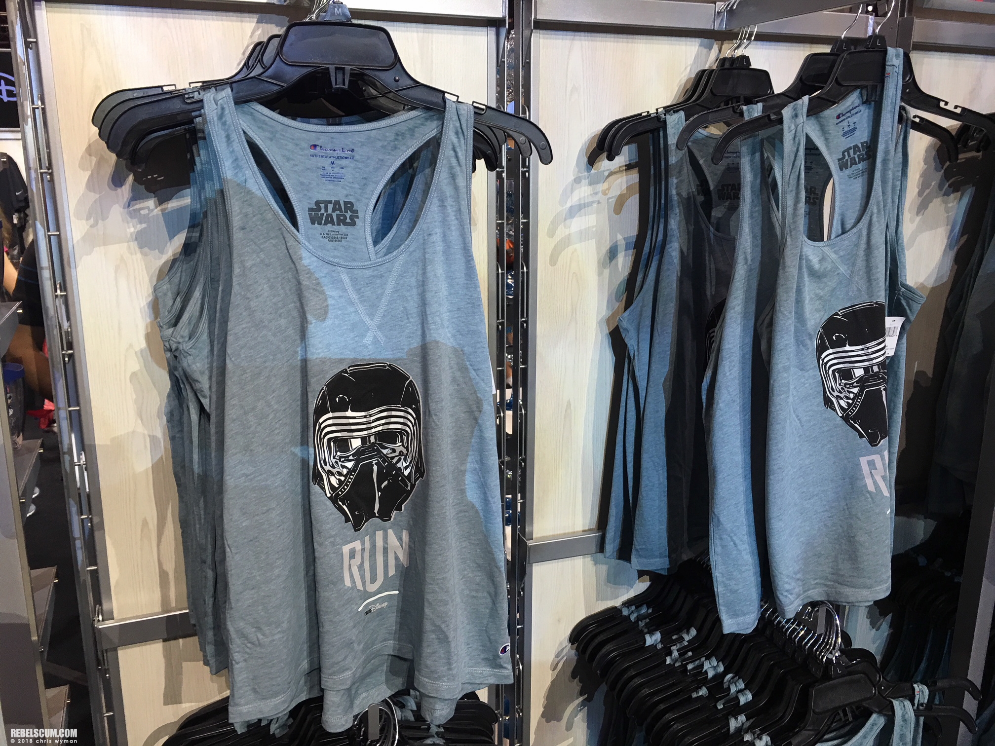 Star-Wars-Half-Marathon-The-Dark-Side-exclusives-products-065.jpg