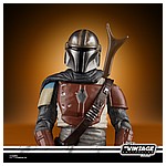 STAR WARS THE VINTAGE COLLECTION 3.75-INCH THE MANDALORIAN Figure - oop(1).jpg