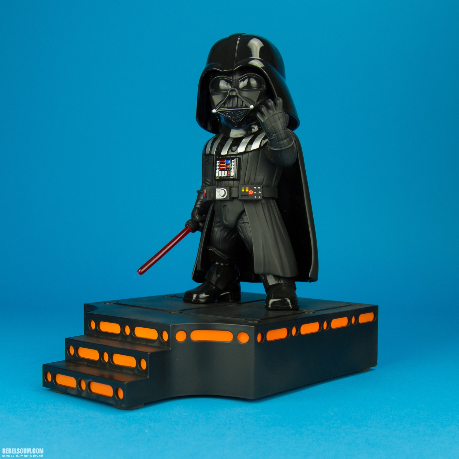 Darth-Vader-EA-010-Beast-Kingdom-Egg-Attack-Statue-011.jpg