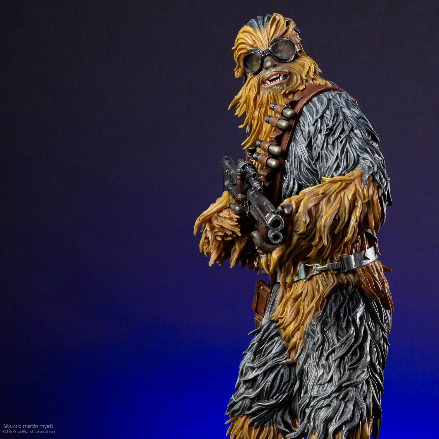 Chewbacca-Star-Wars-Solo-Statue-Gentle-Giant-007.jpg