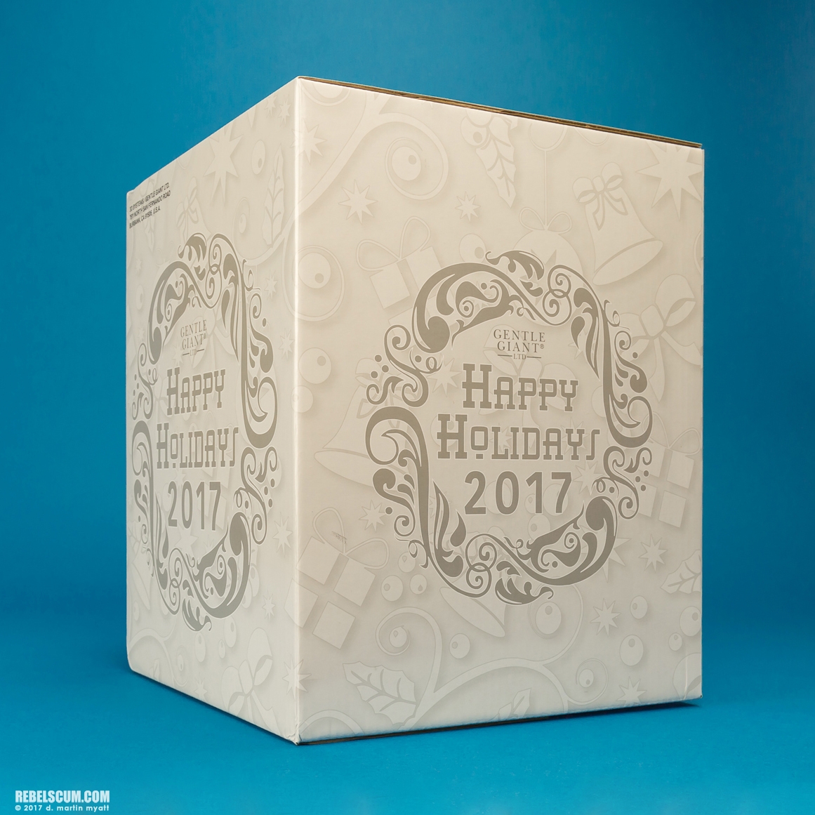 K-2SO-Happy-Holidays-2017-Gift-Mini-Bust-Gentle-Giant-012.jpg