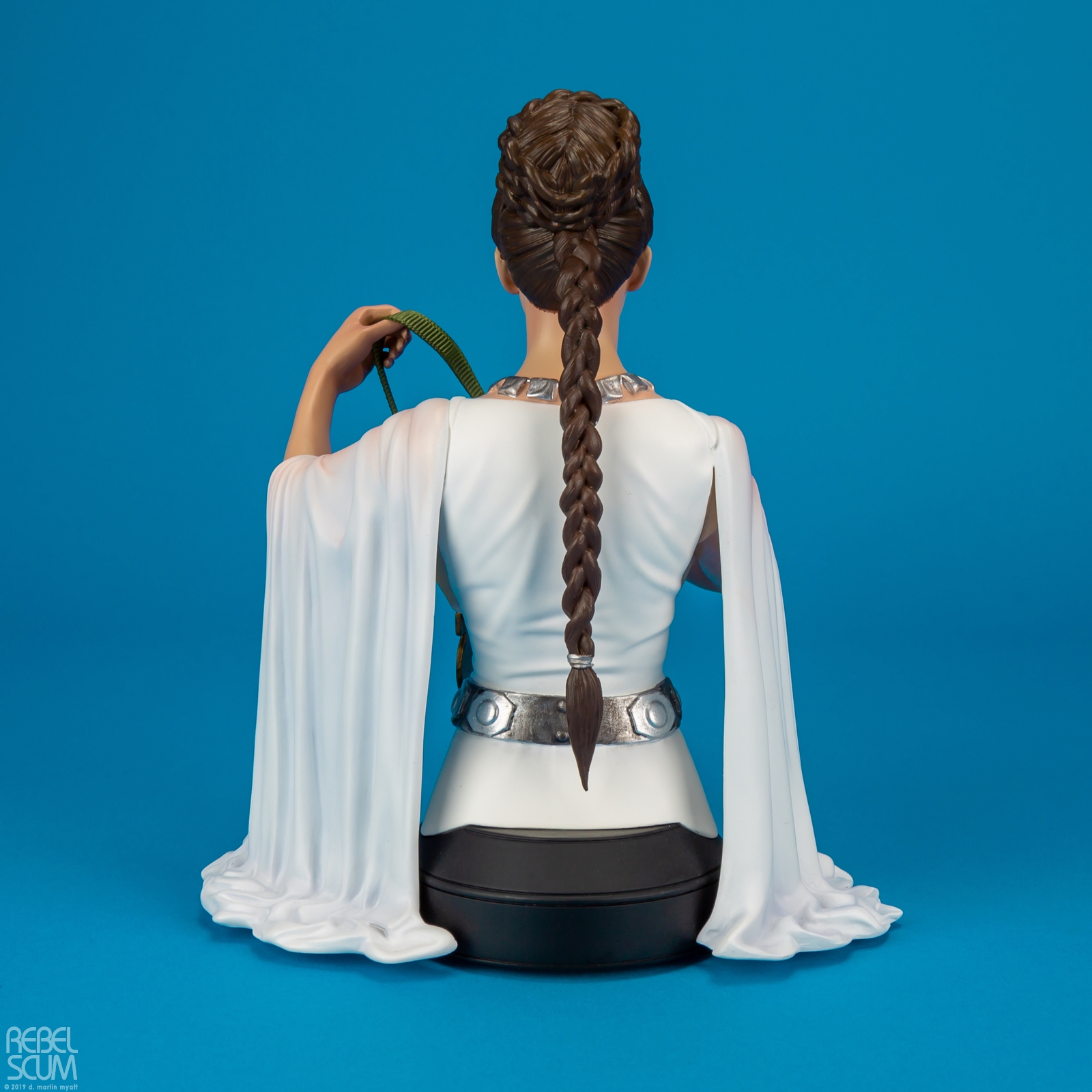 Princess-Leia-Organa-Hero-of-Yavin-Mini-Bust-Gentle-Giant-004.jpg