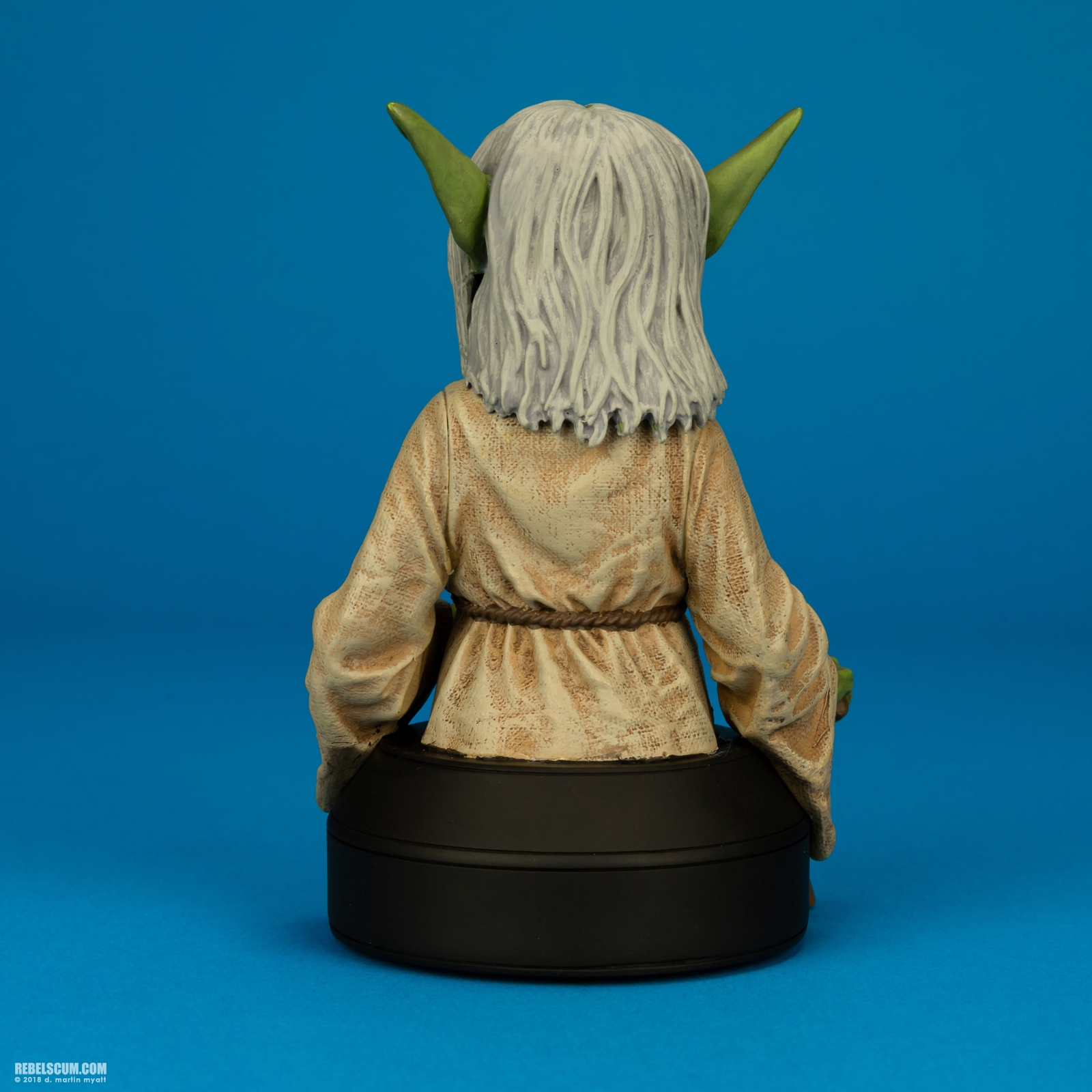 Yoda-Concept-Series-Mini-Bust-Gentle-Giant-Star-Wars-004.jpg