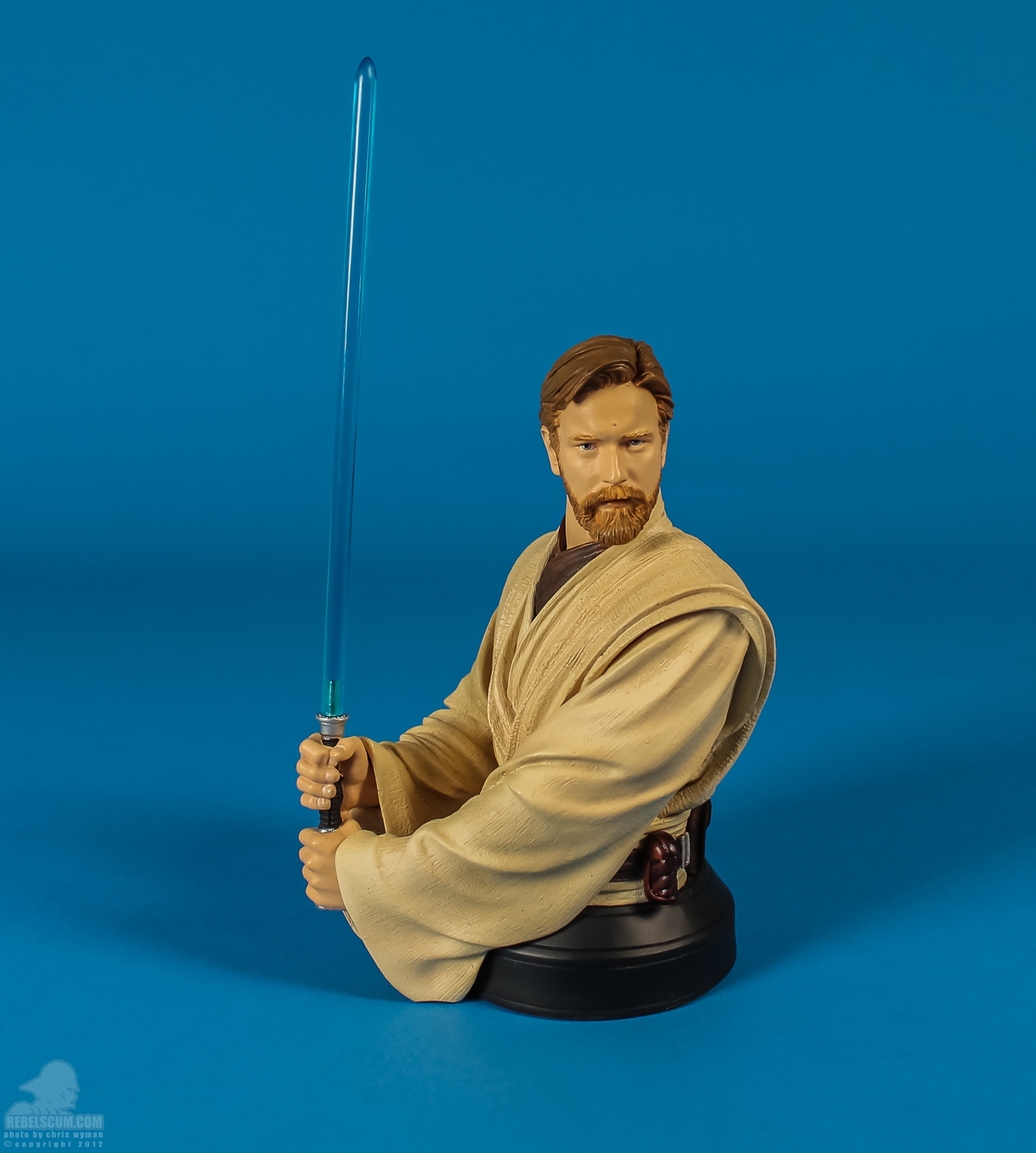 Obi-Wan_Kenobi_ROTS_Exclusive_Mini_Bust_Gentle_Giant-01.jpg