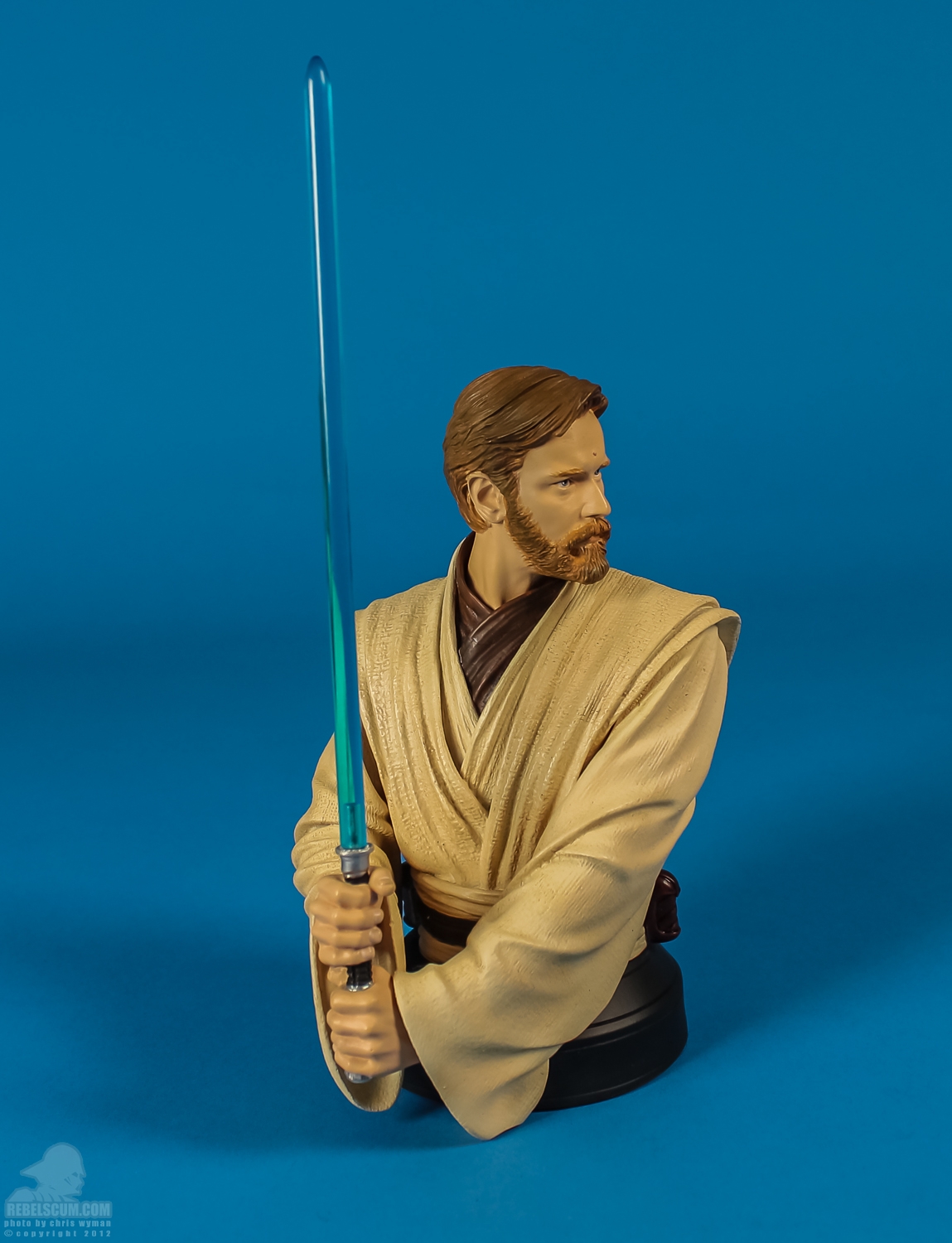 Obi-Wan_Kenobi_ROTS_Exclusive_Mini_Bust_Gentle_Giant-02.jpg