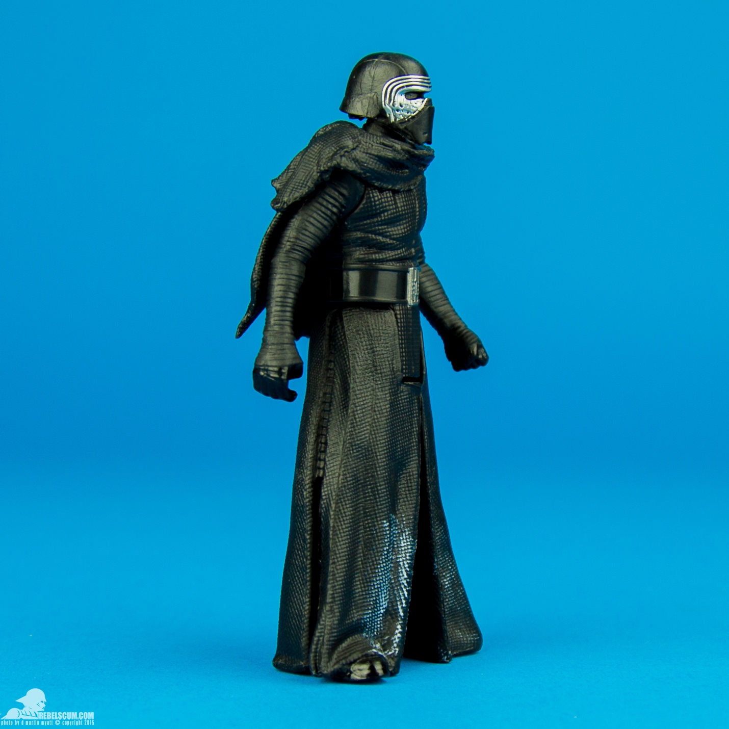 Armor-Up-Kylo-Ren-The-Force-Awakens-Hasbro-006.jpg