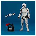 First-Order-Stormtrooper-Officer-Solo-Force-Link-Hasbro-009.jpg