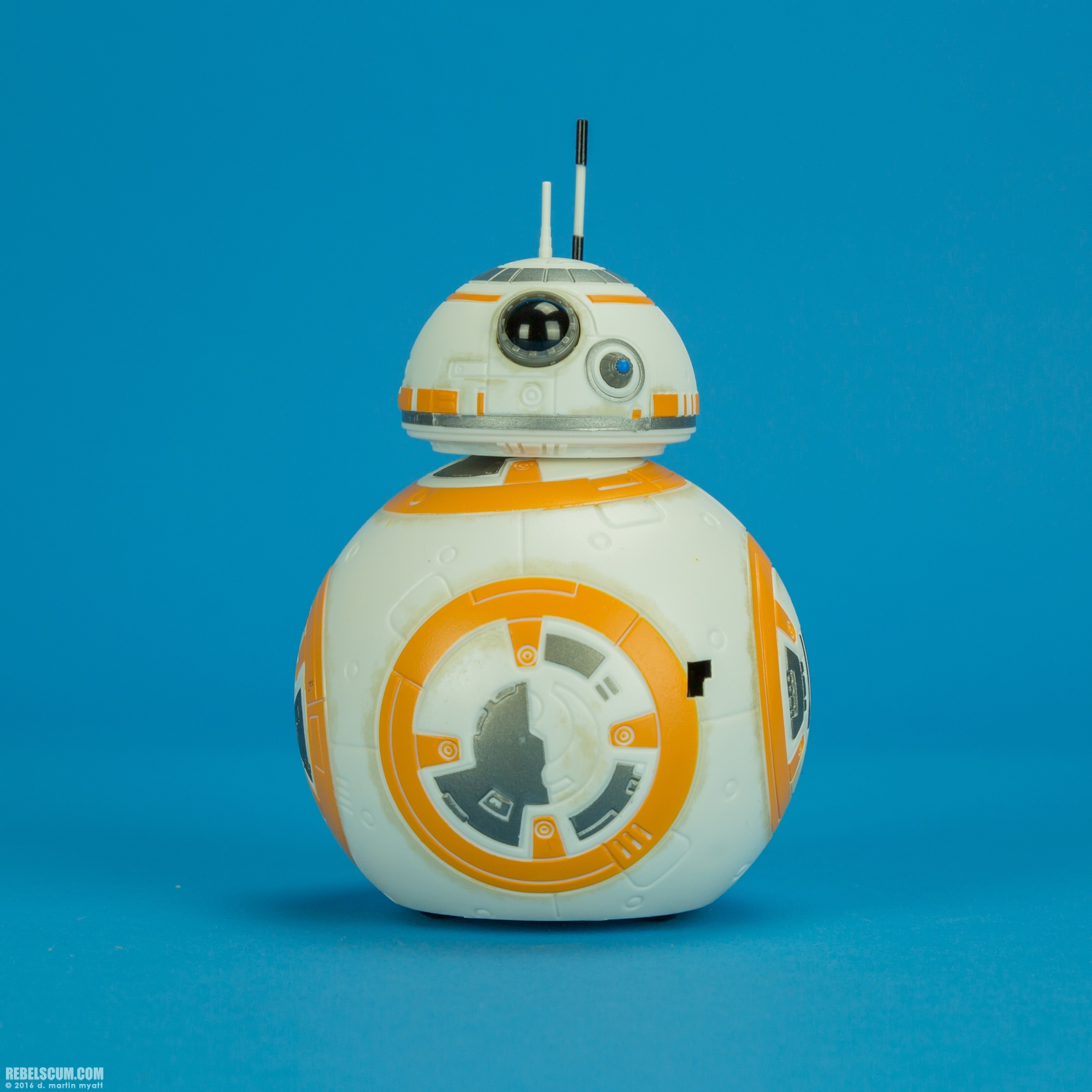 Rip-N-Go-BB-8-Propulsion-Star-Wars-2016-Hasbro-001.jpg