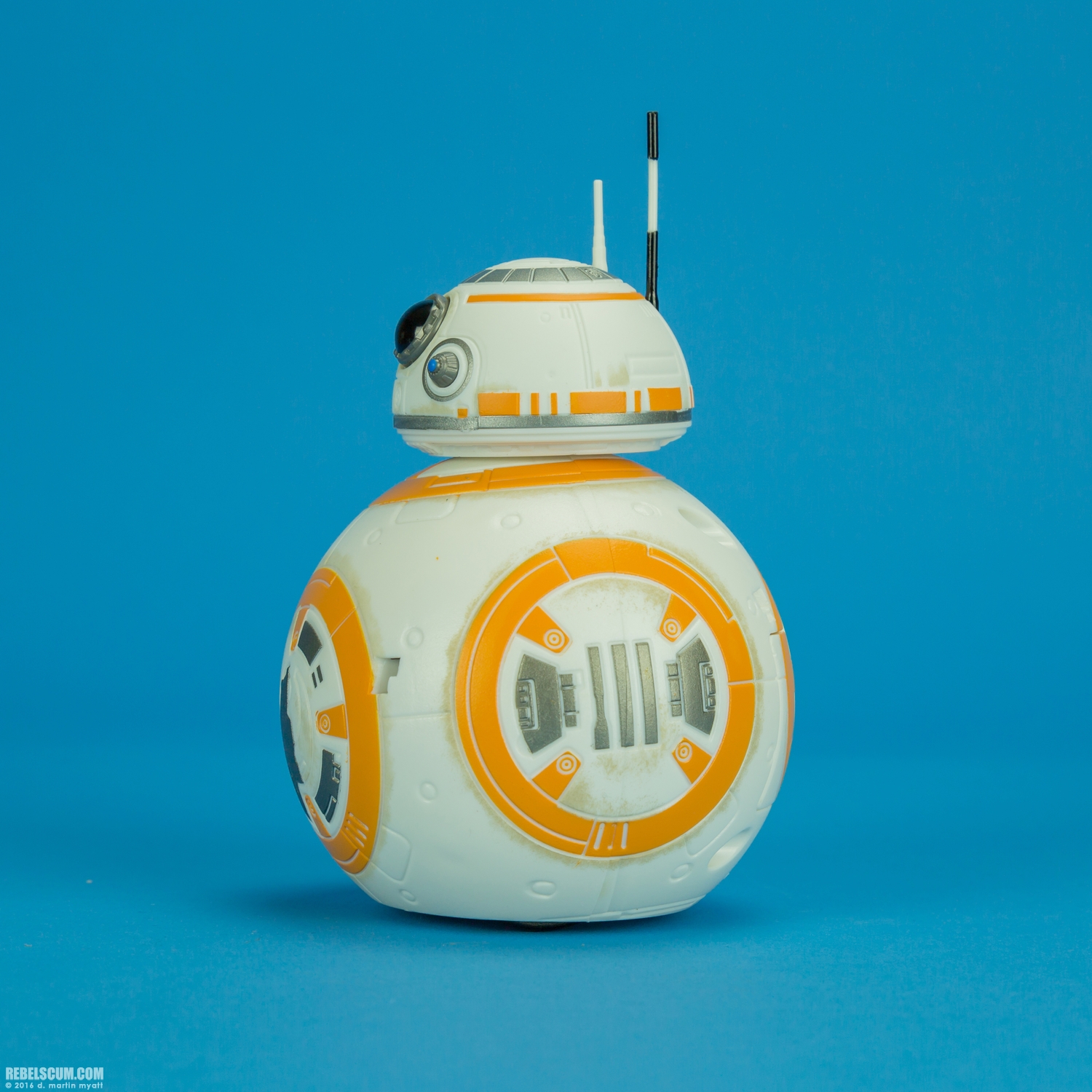 Rip-N-Go-BB-8-Propulsion-Star-Wars-2016-Hasbro-003.jpg