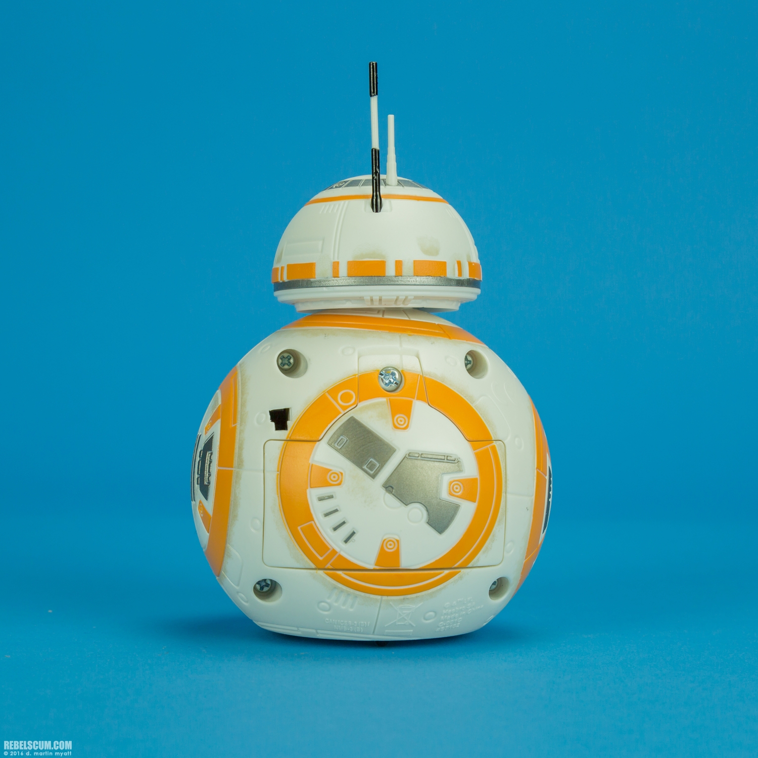 Rip-N-Go-BB-8-Propulsion-Star-Wars-2016-Hasbro-004.jpg