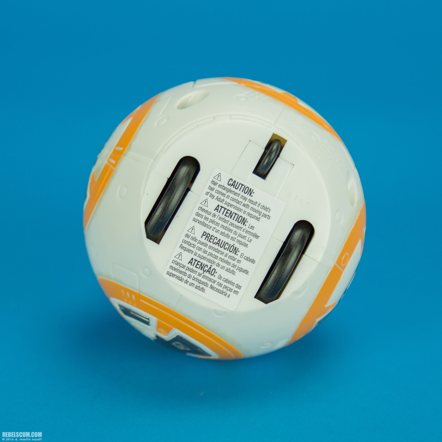 Rip-N-Go-BB-8-Propulsion-Star-Wars-2016-Hasbro-005.jpg