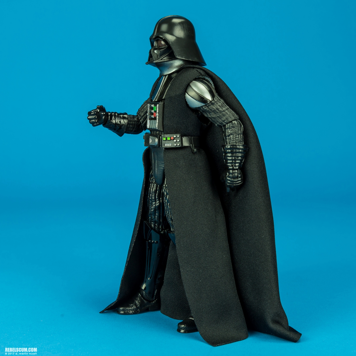Darth-Vader-43-The-Black-Series-6-inch-Hasbro-003.jpg