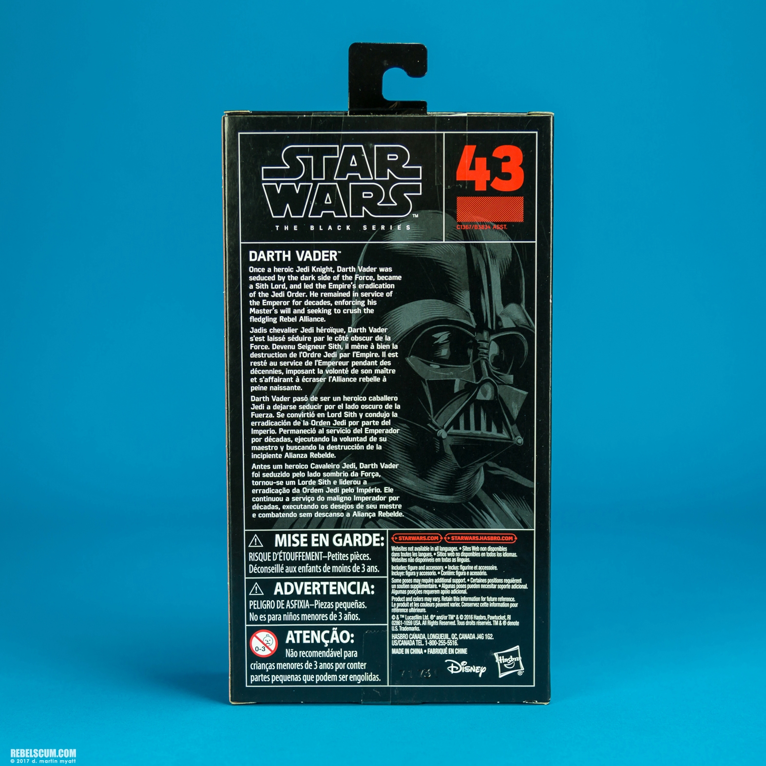 Darth-Vader-43-The-Black-Series-6-inch-Hasbro-015.jpg