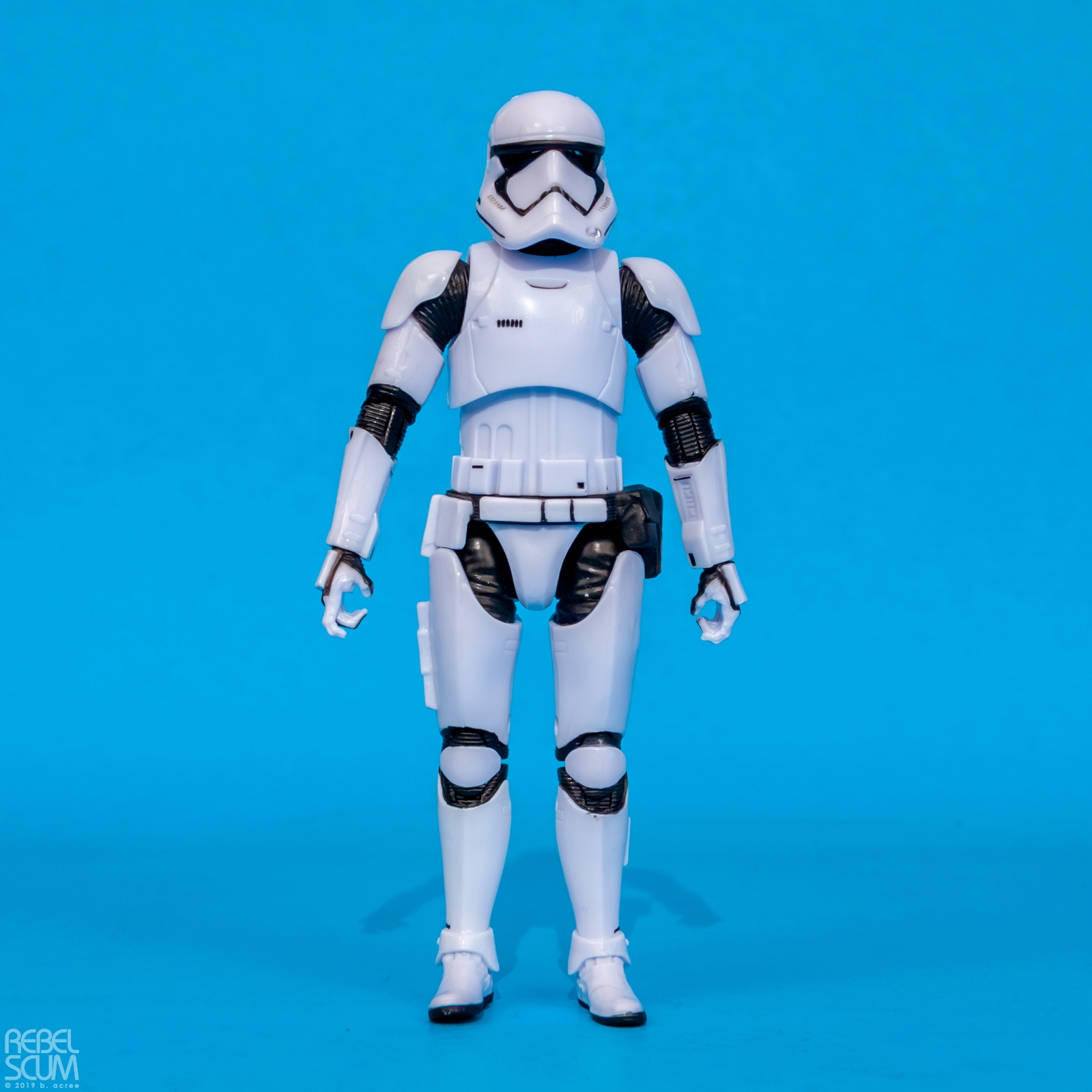 The-Black-Series-First-Order-Stormtrooper-001.jpg