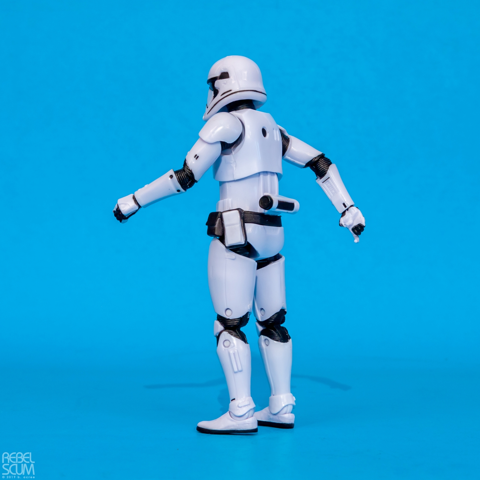 The-Black-Series-First-Order-Stormtrooper-003.jpg