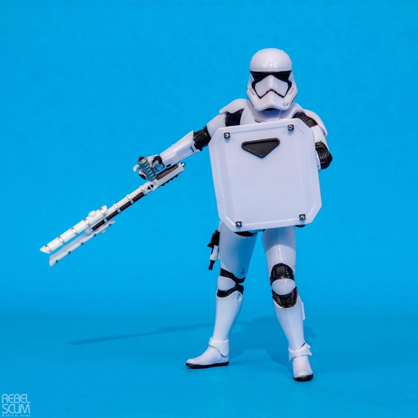 The-Black-Series-First-Order-Stormtrooper-006.jpg