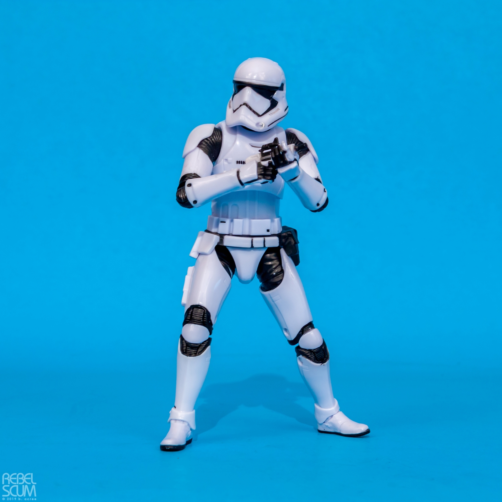 The-Black-Series-First-Order-Stormtrooper-009.jpg