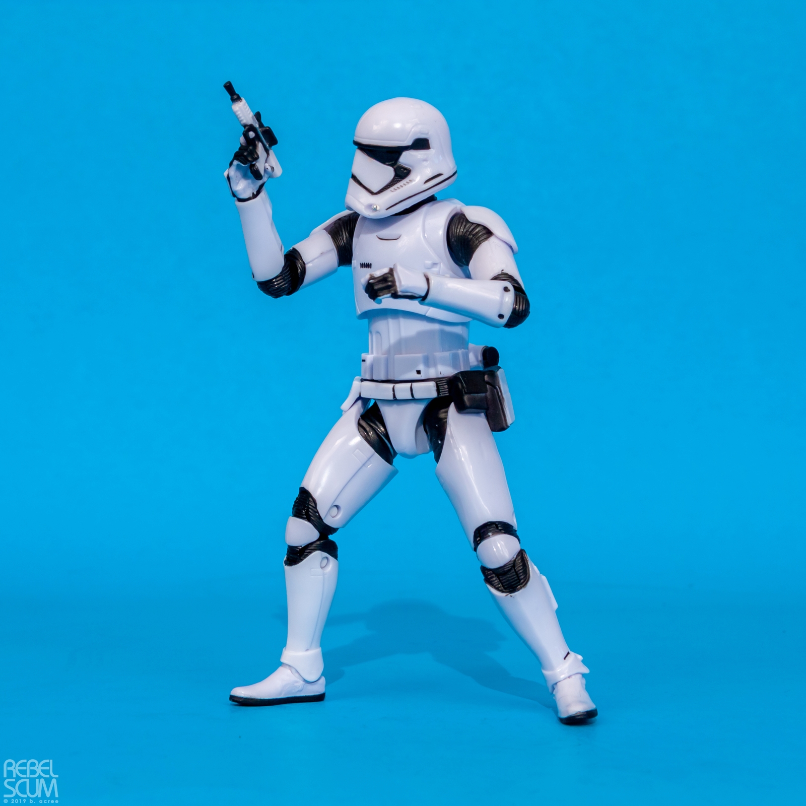 The-Black-Series-First-Order-Stormtrooper-010.jpg