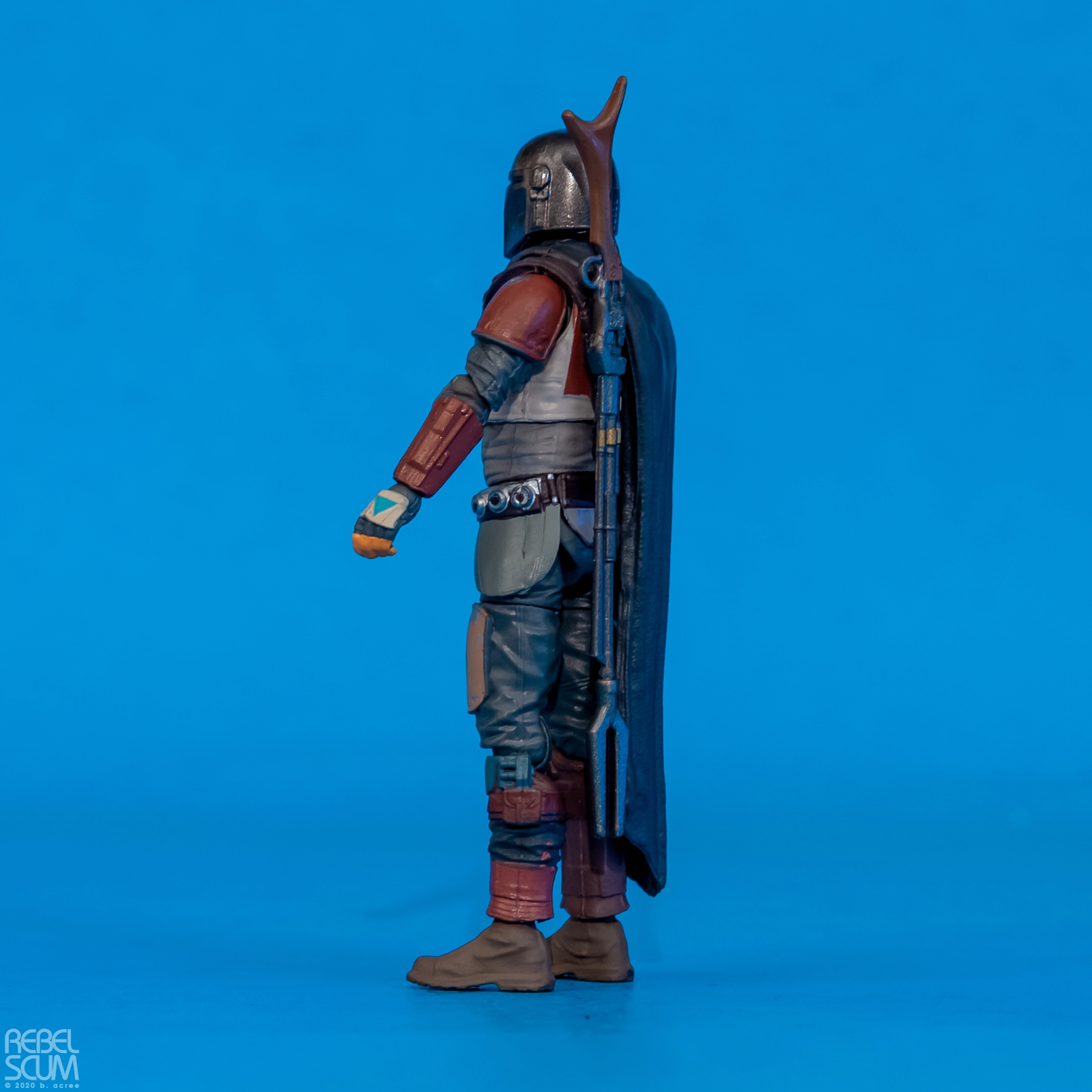 The-Vintage-Collection-VC166-The-Mandalorian-007.jpg