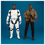 MMS367-Finn-First-Order-Stormtrooper-Version-Hot-Toys-019.jpg