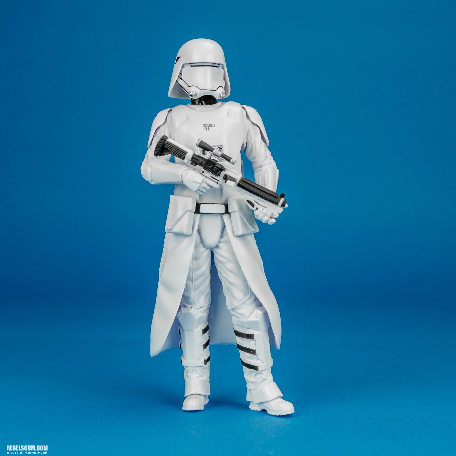 First-Order-Snowtrooper-Flametrooper-ARTFX-plus-001.jpg