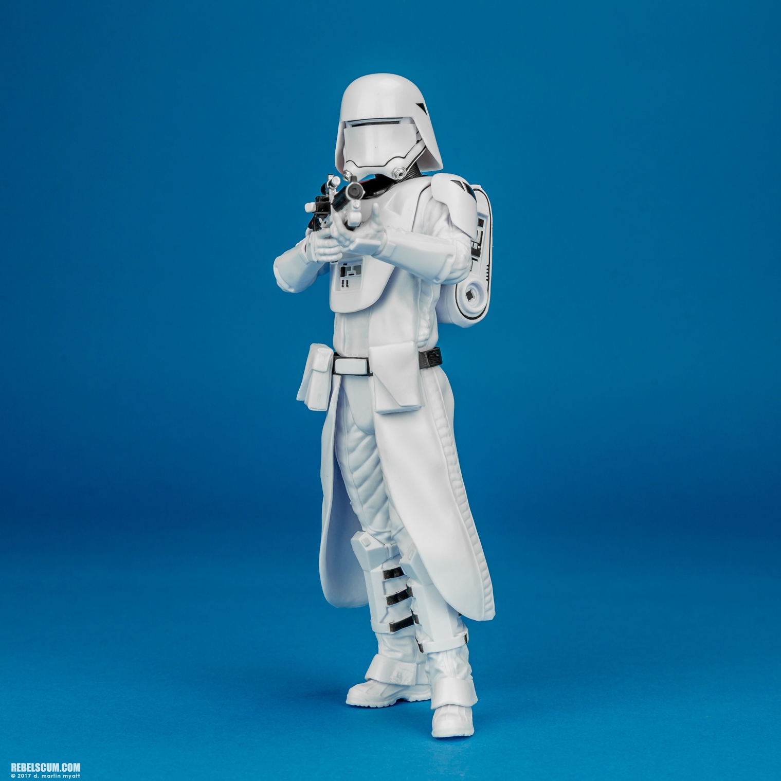 First-Order-Snowtrooper-Flametrooper-ARTFX-plus-007.jpg