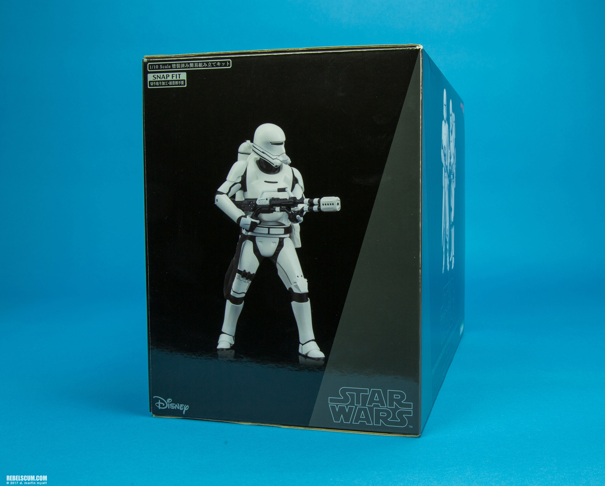 First-Order-Snowtrooper-Flametrooper-ARTFX-plus-018.jpg