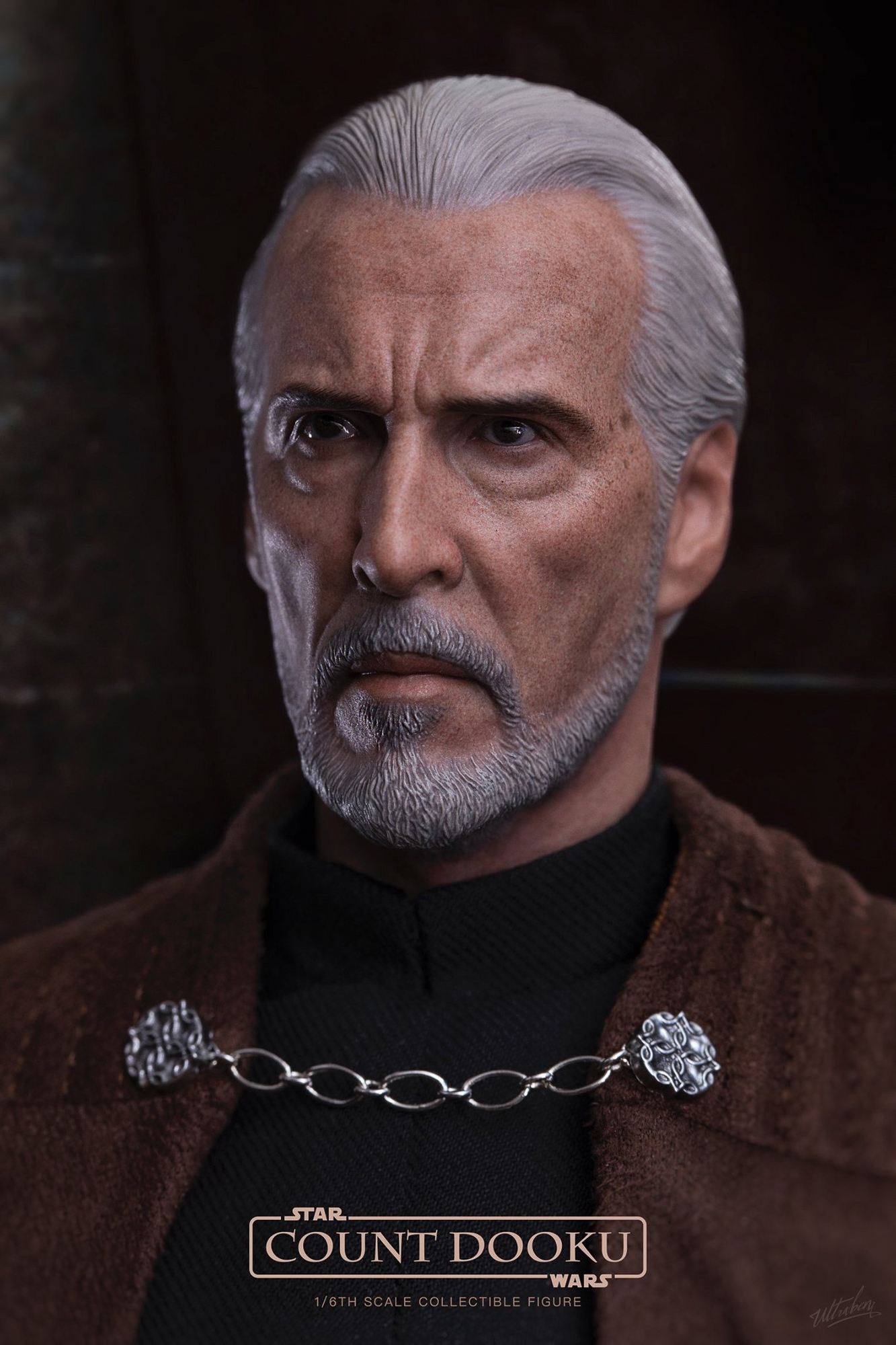 Count-Dooku-Hot-Toys-Final-Photography-019.jpg