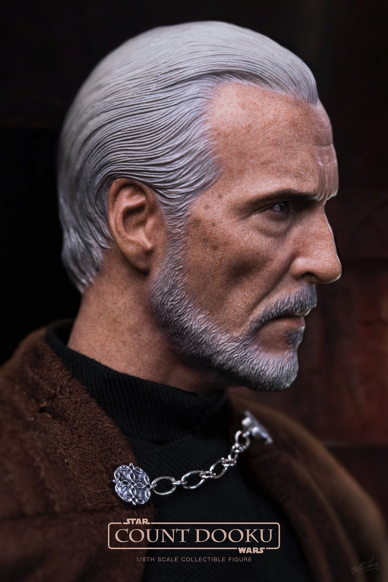 Count-Dooku-Hot-Toys-Final-Photography-020.jpg