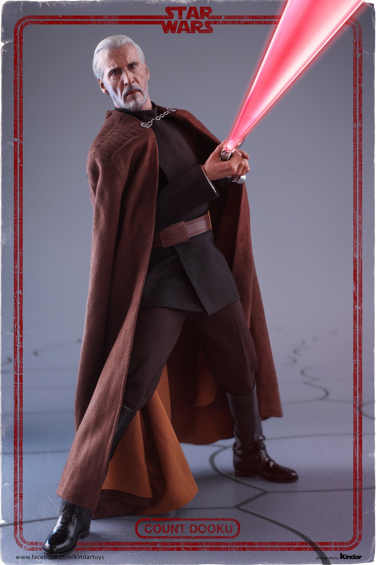 Count-Dooku-Hot-Toys-Final-Photography-036.jpg