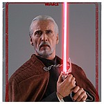 Count-Dooku-Hot-Toys-Final-Photography-042.jpg