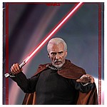 Count-Dooku-Hot-Toys-Final-Photography-044.jpg