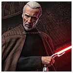 Count-Dooku-Hot-Toys-Final-Photography-054.jpg