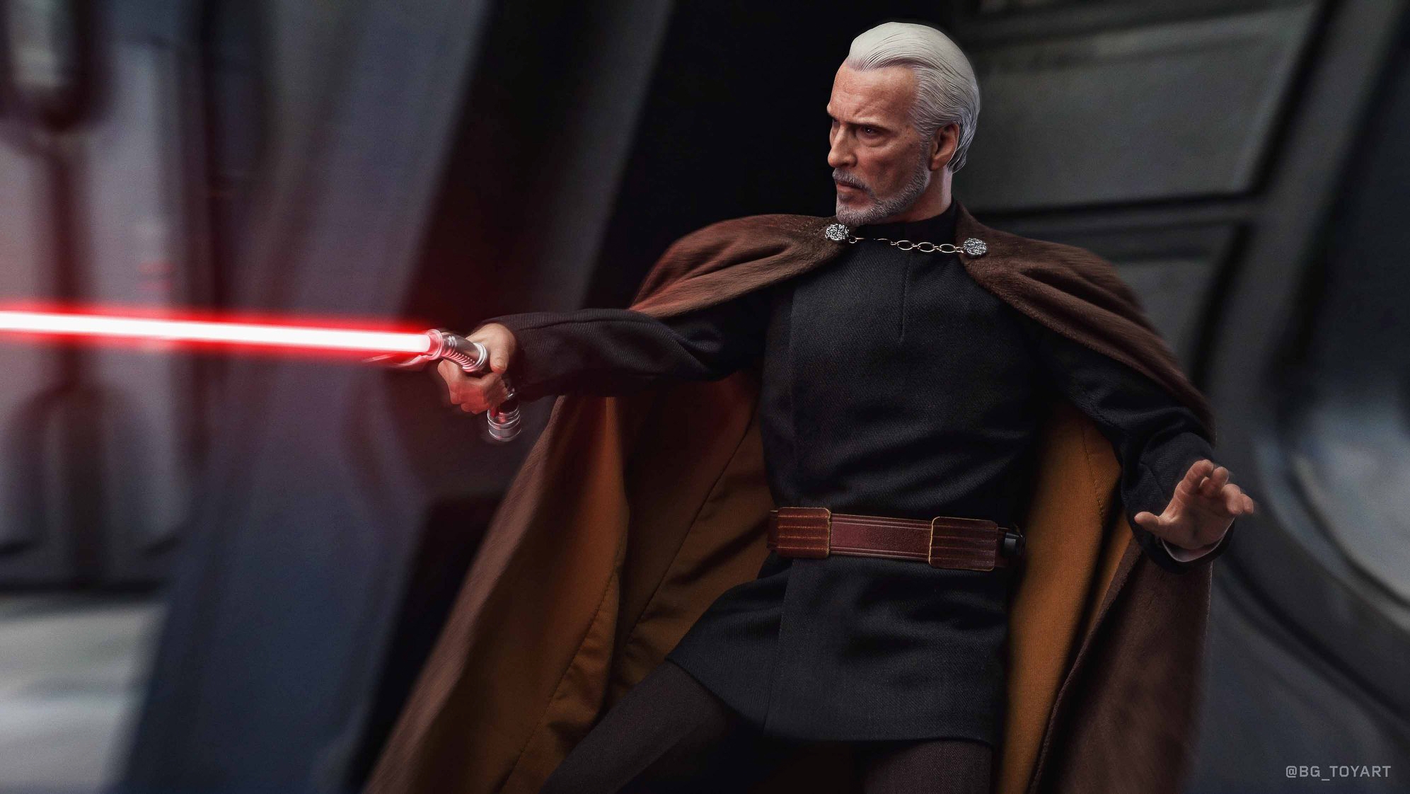 Count-Dooku-Hot-Toys-Final-Photography-070.jpg