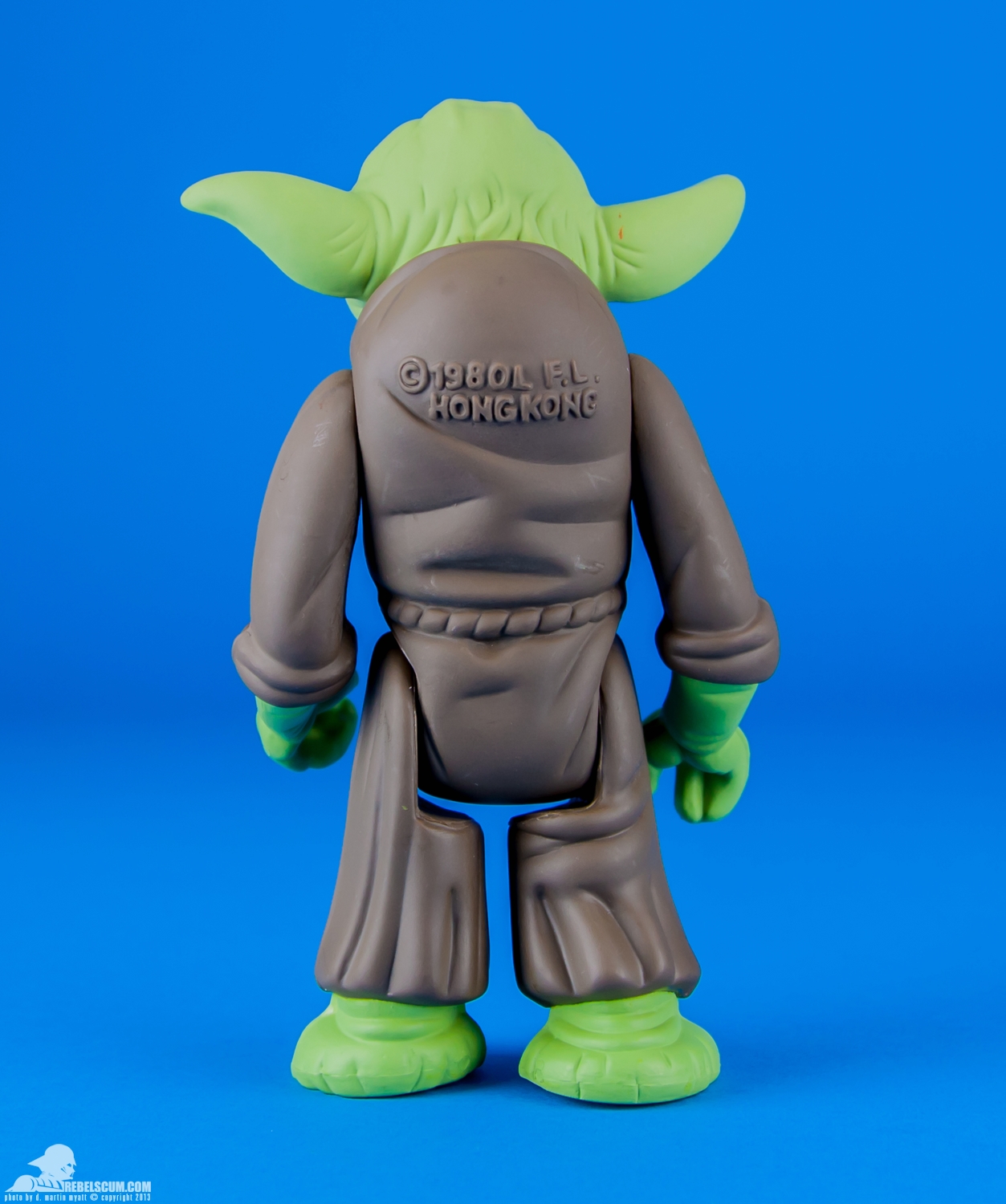 Yoda-Holiday-Edition-Gentle-Giant-Ltd-Jumbo-Kenner-008.jpg