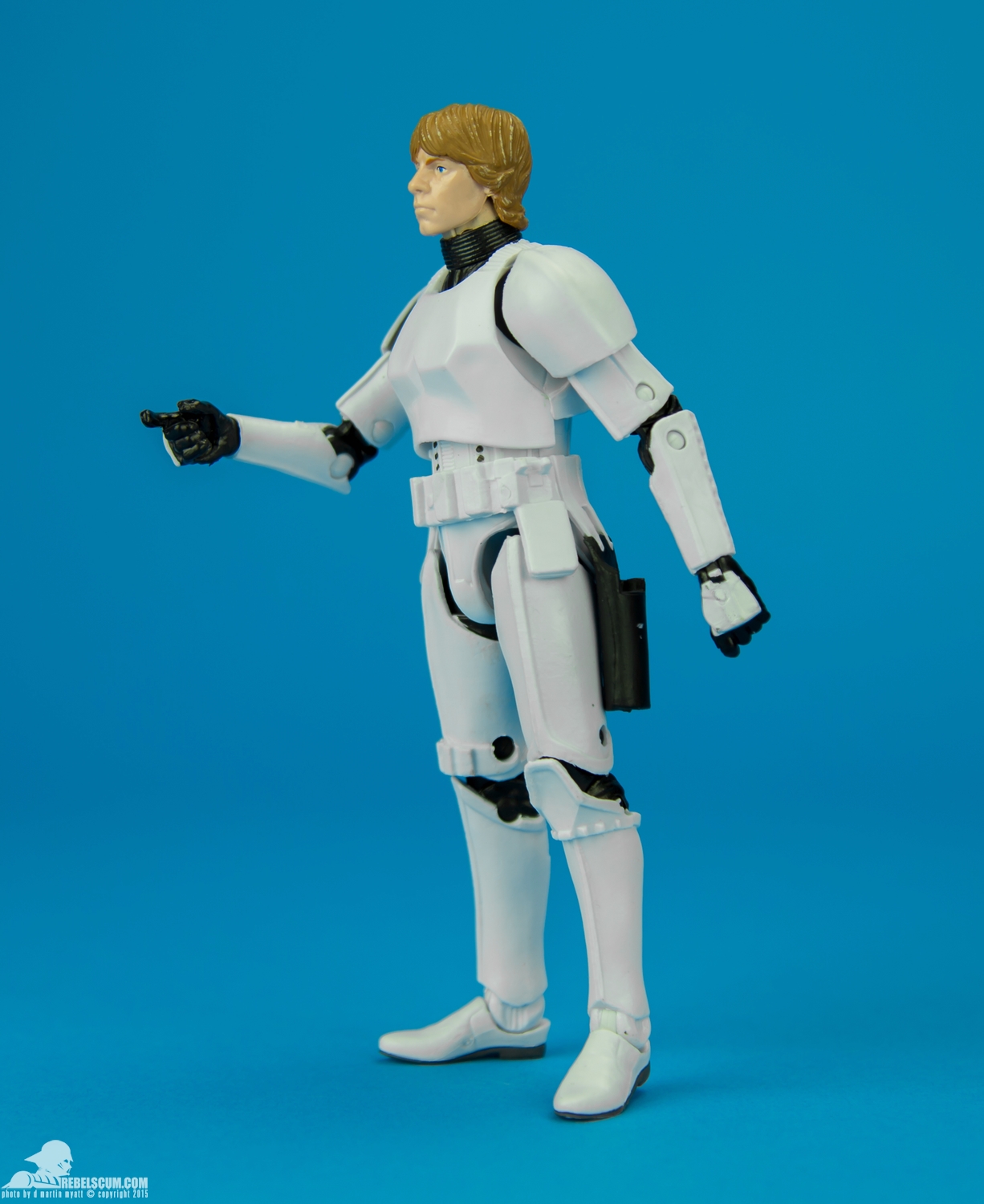 12-Luke-Skywalker-Stormtrooper-6-inch-Black-Series-003.jpg