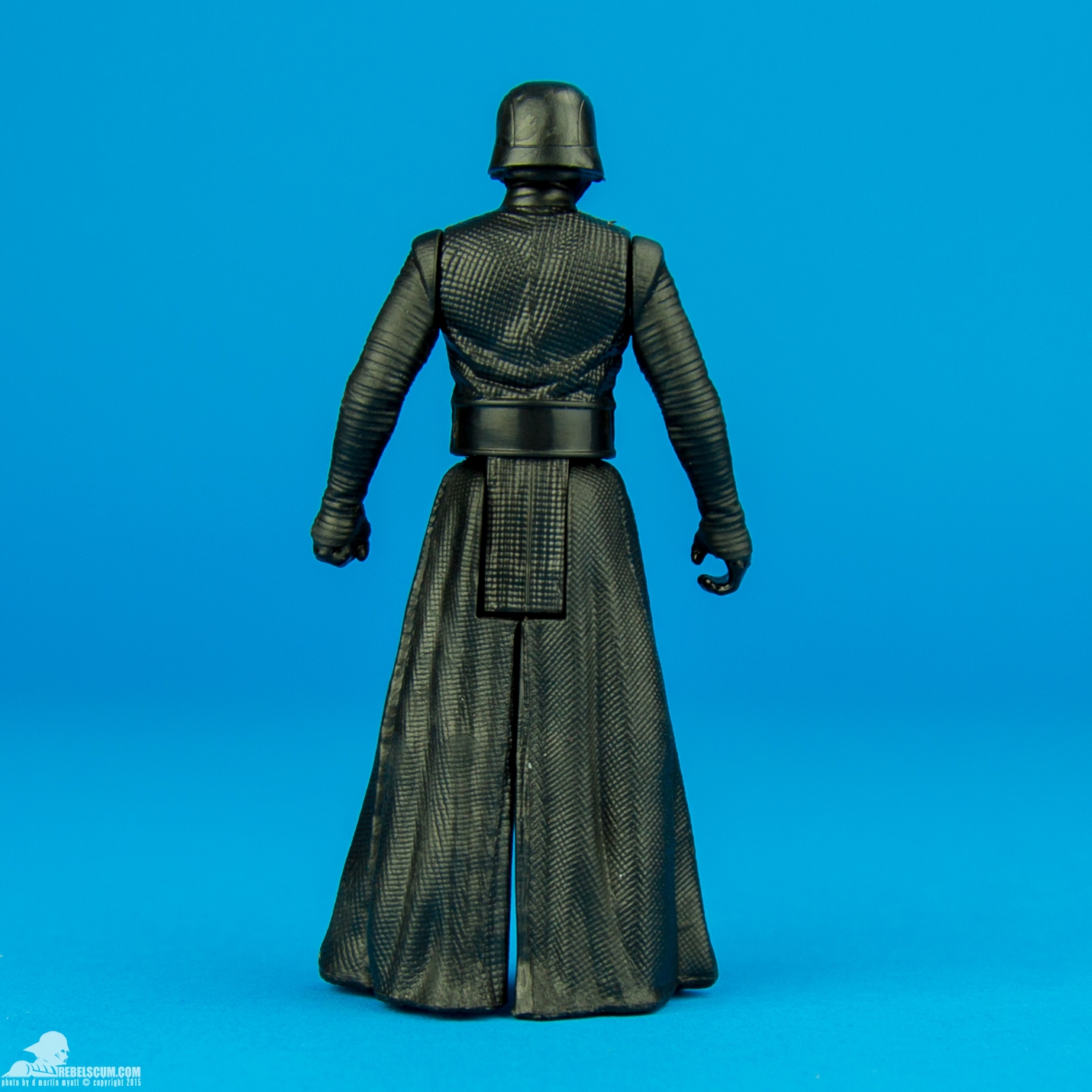 Armor-Up-Kylo-Ren-The-Force-Awakens-Hasbro-004.jpg