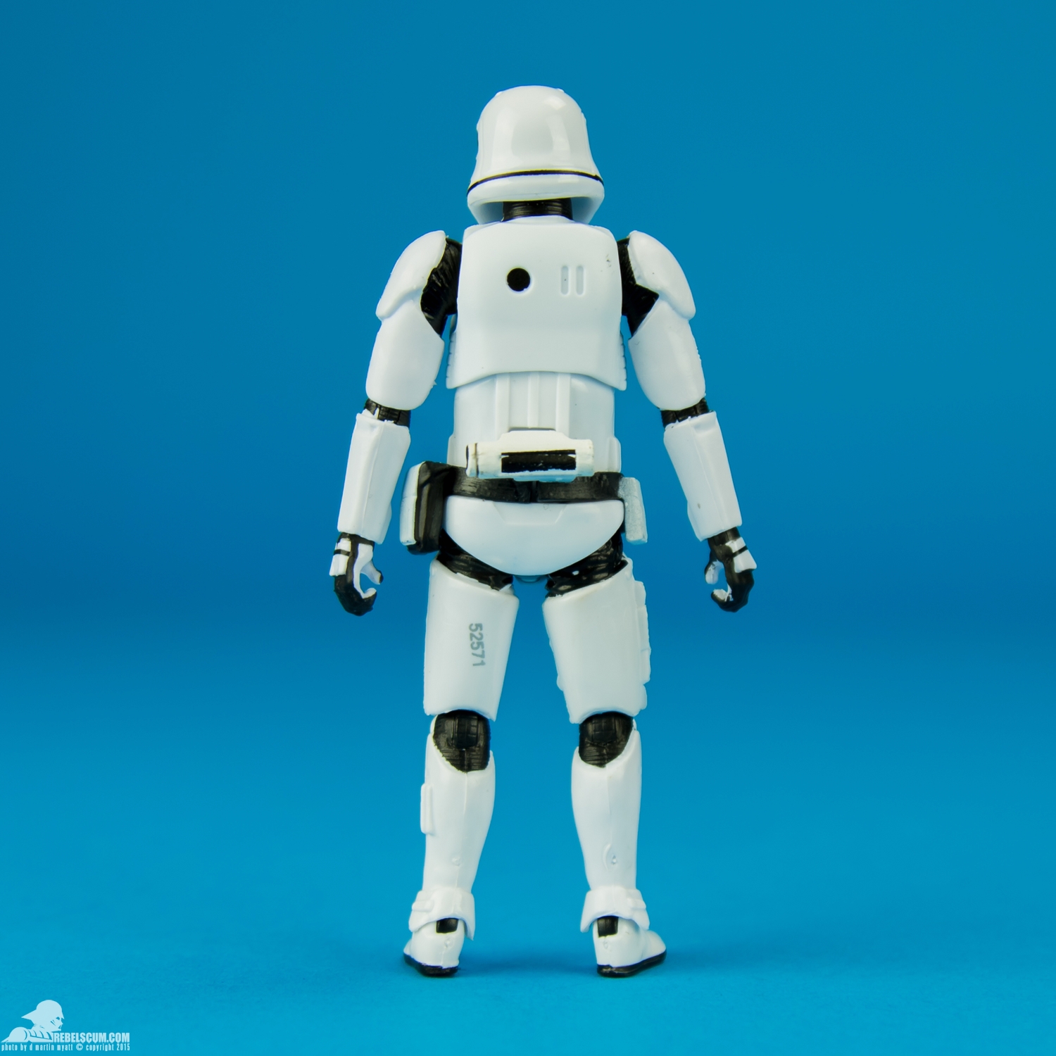 First-Order-Stormtrooper-The-Black-Series-Hasbro-Walmart-004.jpg